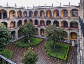  Antiguo Colegio de San Ildefonso, Museos